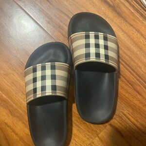 Burberry Kids Black and Tan Check Slide Sandals